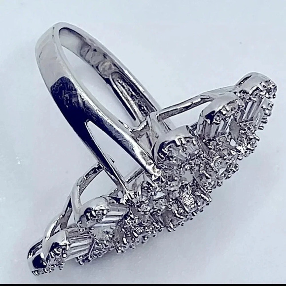 CZ Sterling Silver Baguette Large Cocktail Ring Sz 6 - Picture 6 of 6